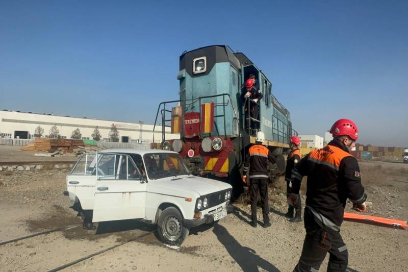 Gəncədə dəmiryolu qəzalarında xilasetmə əməliyyatına dair təlim keçirilib