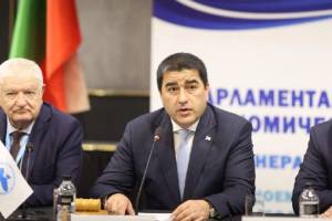 Şalva Papuaşvili: Azərbaycan və Ermənistan arasında davamlı sülh səylərini dəstəkləyirik Xəbər şəkili