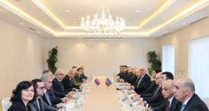 Şahin Mustafayev ilə Mher Qriqoryan müzakirə apardı Xəbər şəkili