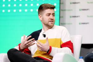 Ramp Fintech Şirkətinin Dəyəri Sürətlə Artır: Üç Ayda 22.5 Milyarddan 32 Milyard Dollara Yüksəldi Xəbər şəkili