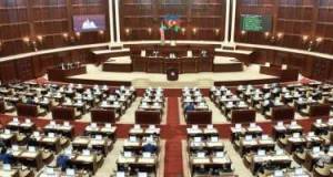 Milli Məclisin növbəti plenar iclası başladı
