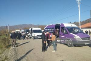 Növbəti köç karvanı Xocavəndin Sos kəndinə çatıb, açarlar təqdim edilib - VİDEO - FOTO - YENİLƏNİB