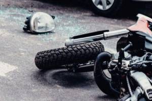 Gəncədə mopedlə minik maşını toqquşub, xəsarət alan var Xəbər şəkili