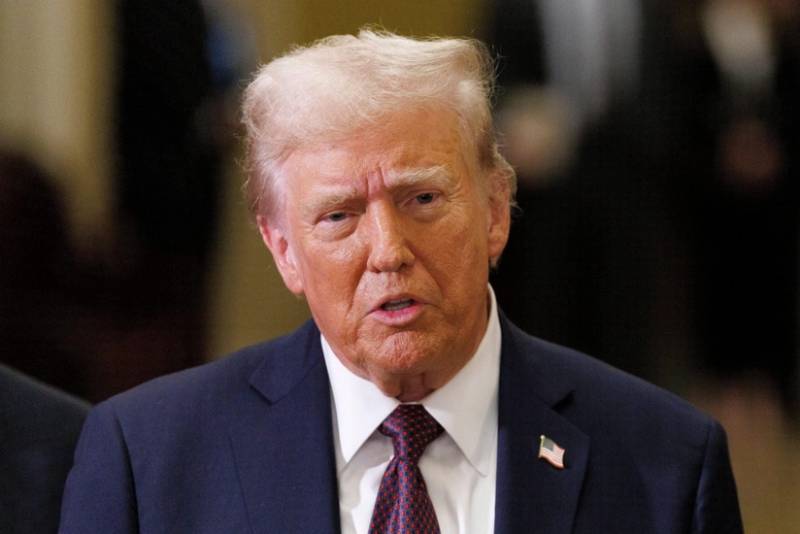 Tramp Rusiya ilə əməkdaşlıq edən ölkələrin "qara siyahı"ya salınmasını dəstəkləyib