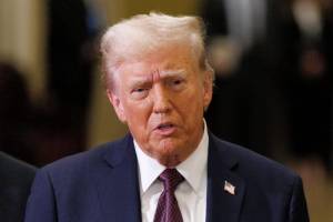 Tramp Rusiya ilə əməkdaşlıq edən ölkələrin "qara siyahı"ya salınmasını dəstəkləyib