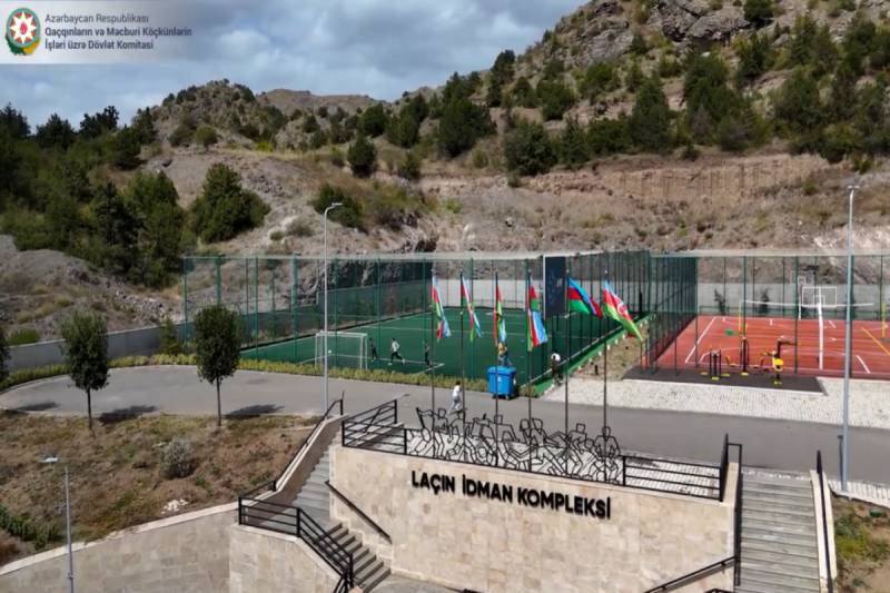 Dövlət Komitəsi “Biz suveren Azərbaycanıq” adlı fləşmob keçirib - VİDEO