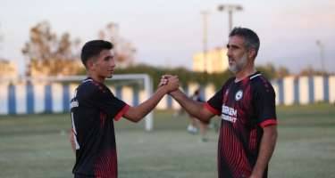 Ata-oğul eyni komandada oynayır