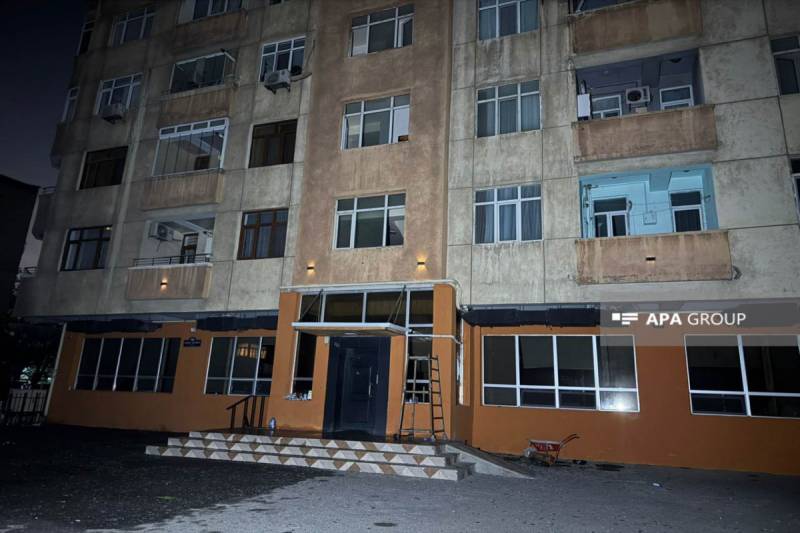 Yasamalda yanğından sonra bina sakinləri təhlükəsizlik məqsədilə içəri buraxılmır