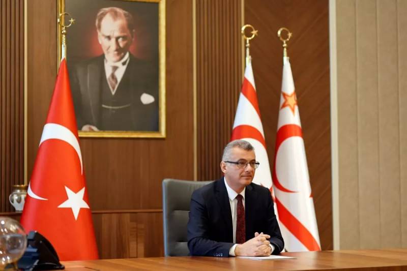 ŞKTC Prezidenti Erhürman və Xristodulidis Görüşü: Kiprdə Həll Prosesi və Gözləntilərin İdarə Edilməsi