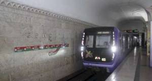 Metroda bu gün iş saatı uzandı