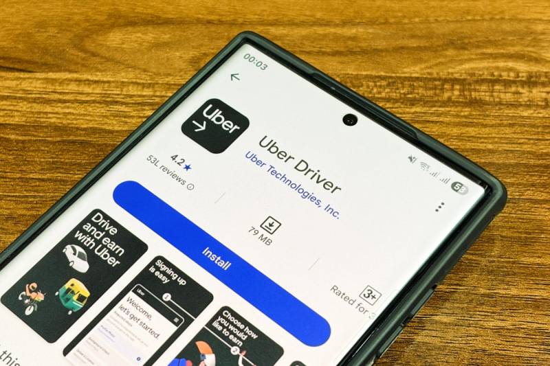 Uber Hindistanda Sürücülər Üçün Tətbiqdaxili Videoqeydiyyatı Sınaqdan Keçirir: Təhlükəsizlik və Məxfilik Balansı