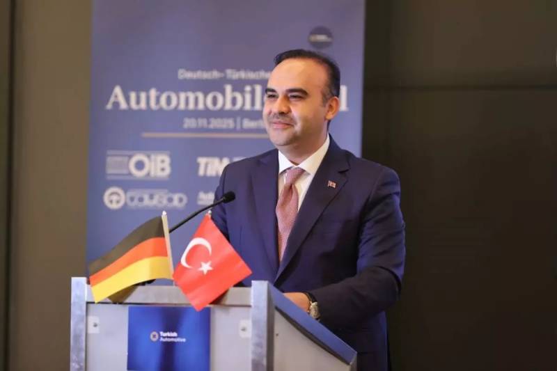 Nazir Kacır Berlində Alman-Türk Avtomobil Zirvəsində: "Türkiyə etibarlı tərəfdaşdır"