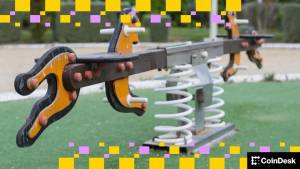 Bitcoin və Ether Stabil Qalır: Treydrlər Kripto Bazarda Növbəti Əsas Hərəkəti Gözləyir