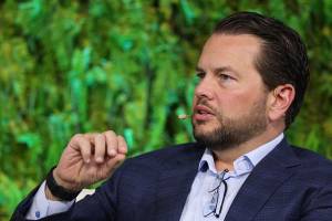 Pinterest rəhbəri Bill Redi: Açıq Mənbəli Süni İntellekt (Aİ) Xərcləri Azaldır, Performansı Artırır Xəbər şəkili