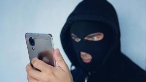 Oğrular Niyə Məhz iPhone Oğurlayır? Samsung Telefonlarının Geri Qaytarılmasının Səbəbi Xəbər şəkili