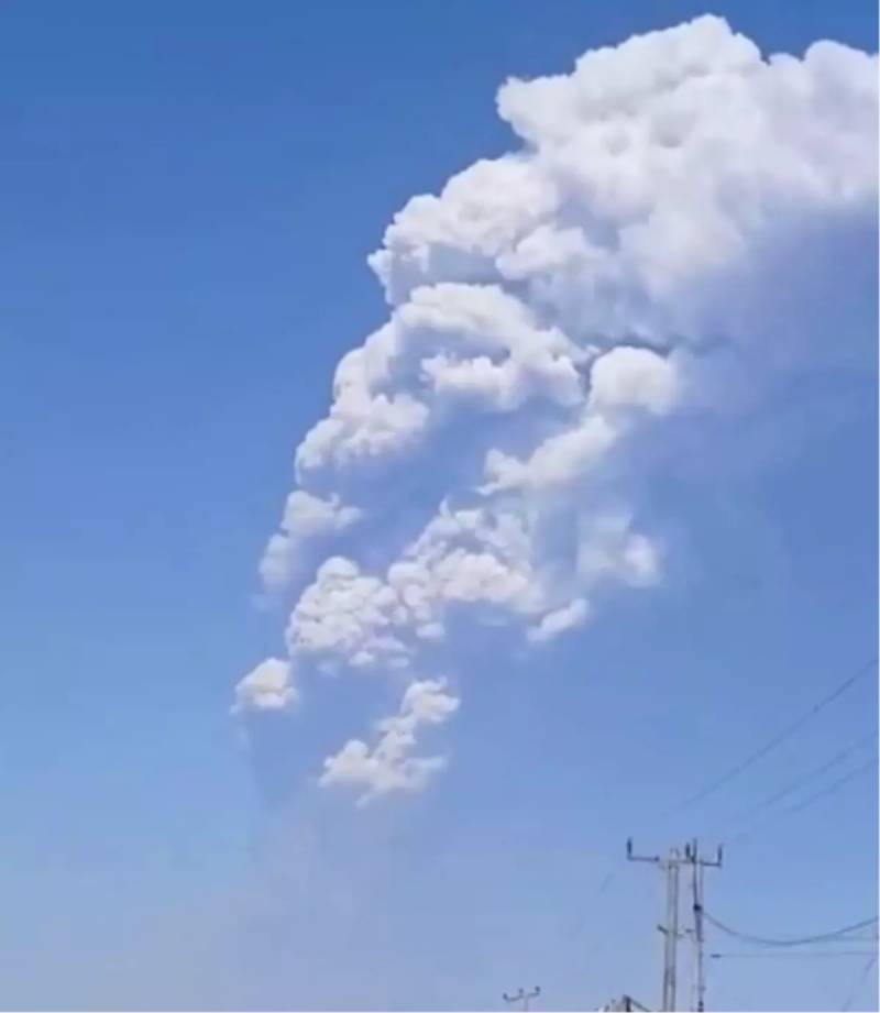 12 Min İldən Sonra İlk Fəallıq: Etiyopyada Hayli Qubbi Vulkanı Püskürdü