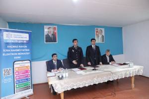 Elnur Rzayev Əhmədoba kəndində sakinlərin müraciət və təkliflərini dinləyib (FOTO) Xəbər şəkili