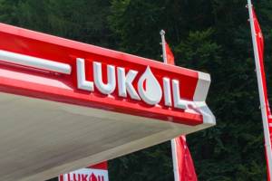 KİV: Finlandiyada "LUKOİL"in operatorunun 430 YDM-i mərhələli şəkildə bağlanacaq Xəbər şəkili