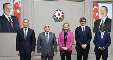 Əli Əsədov Dorin Boqdan-Martin ilə görüşdü