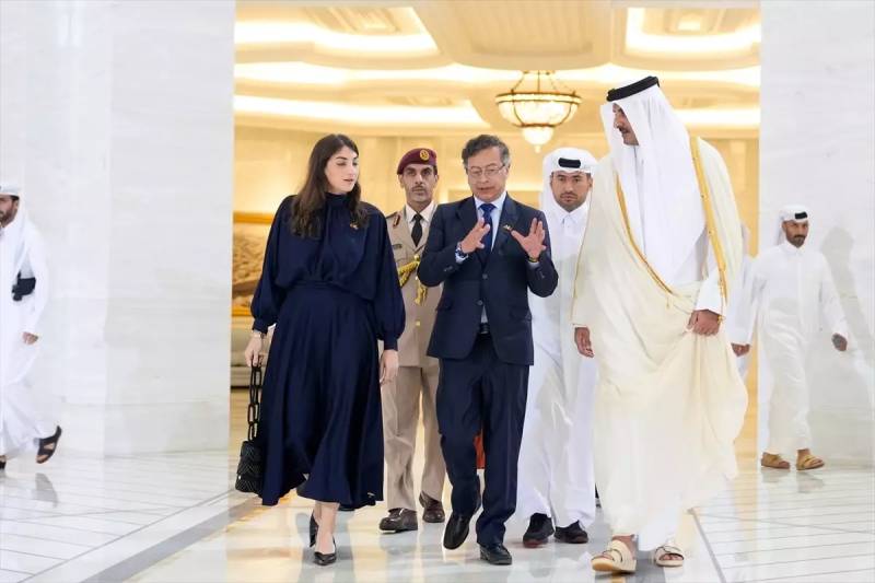 Kolumbiya Prezidenti Petro Qətər Əmirindən Karib Gərginliyinin Həllində Vasitəçilik İstəyib