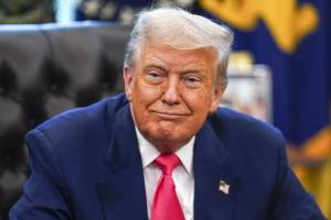 Tramp "Netflix", "Victoria's Secret" və digər şirkətlərin istiqrazlarına 82 milyon dollar investisiya qoyub Xəbər şəkili