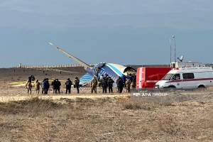Bakıda ana 3 günlük körpəsini dənizə ataraq öldürüb Xəbər şəkili