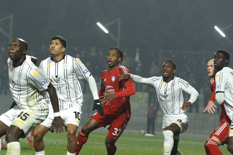 Premyer Liqa: "Neftçi" səfərdə "Turan Tovuz"la bərabərə qalıb