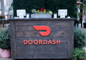 DoorDash İstifadəçilərin Telefon Nömrələrinin və Fiziki Ünvanlarının Sızmasını Təsdiqlədi