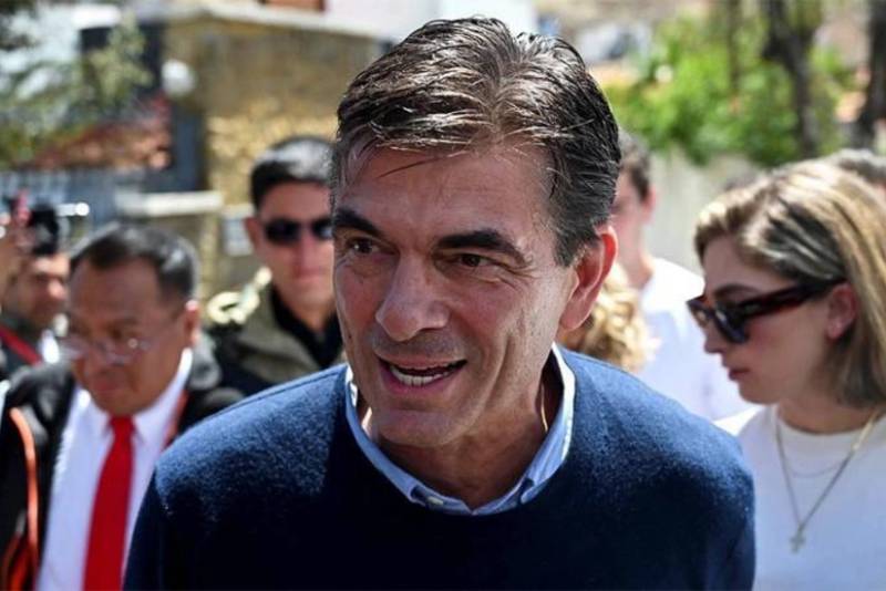 Boliviyada prezidentin iştirakı ilə yeni hökumət üzvlərinin andiçmə mərasimi keçirilib