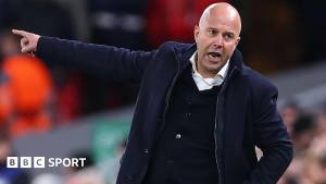 "Liverpul"un Baş Məşqçisi Arne Slot: Uğursuz Nəticələrə Baxmayaraq, Rəhbərliklə Eyni Söhbətlər Gedir Xəbər şəkili