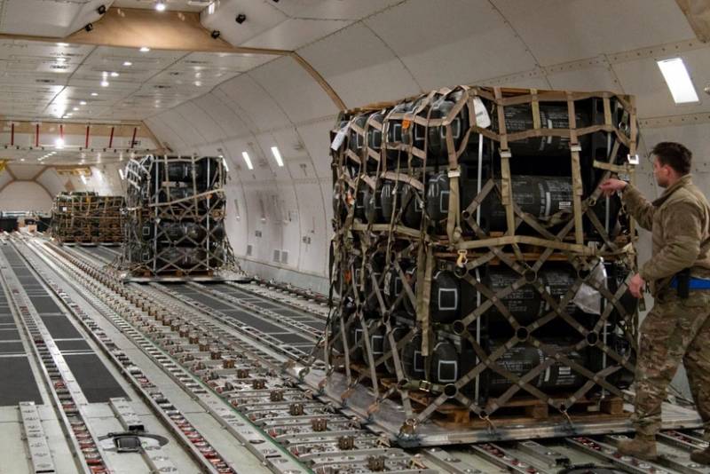 ABŞ Səudiyyə Ərəbistanına F-35 təyyarələri, 300 tank və digər silahlar satacaq