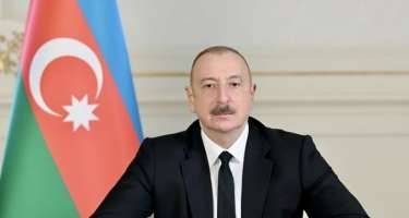 Prezident bu şəxsləri təltif etdi - SƏRƏNCAM