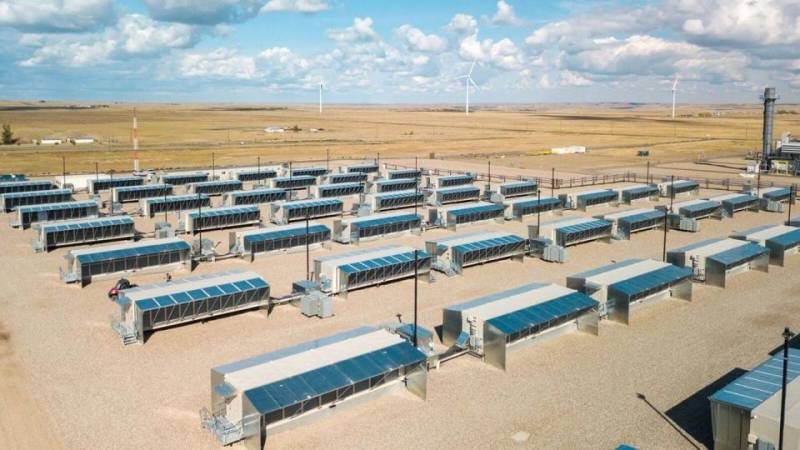 Benchmark: Hut 8 Səhmlərinin Əsassız Ucuzlaşması - AI və Enerji Potensialı Unudulmamalıdır