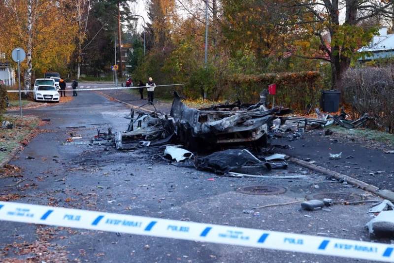 Finlandiyada mikroavtobusun partlaması nəticəsində iki nəfər ölüb