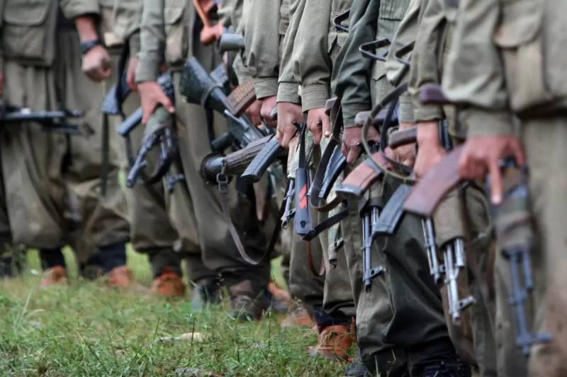 PKK terrorçuları Suriya Demokratik Qüvvələrinə (SDQ) keçir: MİT siyahıları ələ keçirdi, Ankara "qırmızı xətt" çəkdi