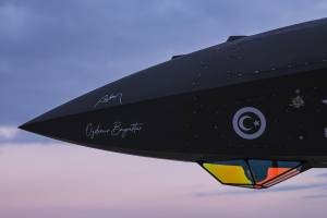 Bayraktar Kızılelma Dünyada İlkə İmza Atır: Gizli Hədəfləmə Sistemi Radara Görünməzliyi Artırır Xəbər şəkili