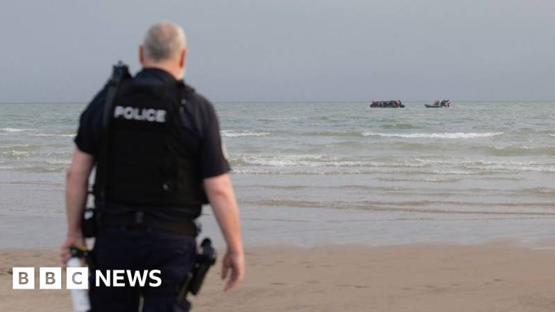 Britaniyanın Təzyiqi Nəticəsində Fransa La-Manşda Kiçik Qayıqların Qarşısını Almağa Başlayır