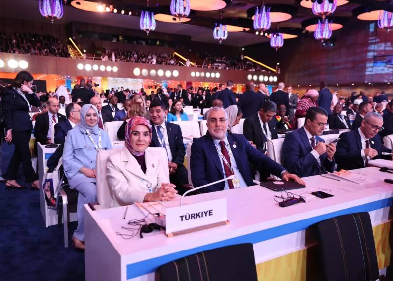 2-ci Dünya Sosial İnkişaf Zirvəsi: Ailə və Əmək Nazirləri Qətərin Paytaxtı Dohaya Yollandı