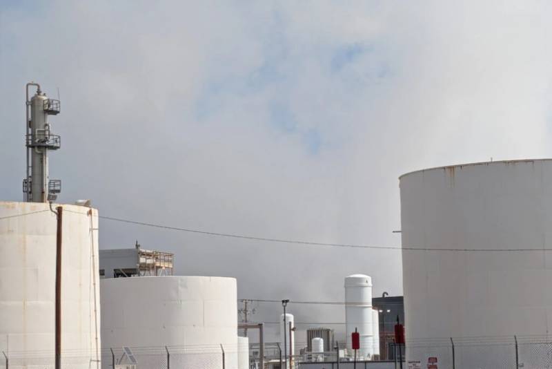 ABŞ-də neft emalı zavodunda partlayış baş verib