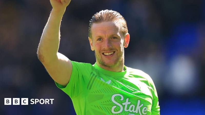 Cordan Pikford İngiltərə rekordları, Dünya Kuboku arzusu və motokross sevgisi haqqında danışdı