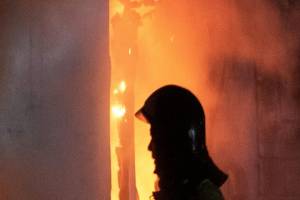 Gədəbəydə 7 otaqlı ev yanıb