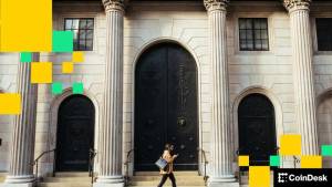 İngiltərə Bankı Açıqladı: Stablekoin Qaydaları ABŞ İlə Eyni Vaxtda Qüvvəyə Minəcək