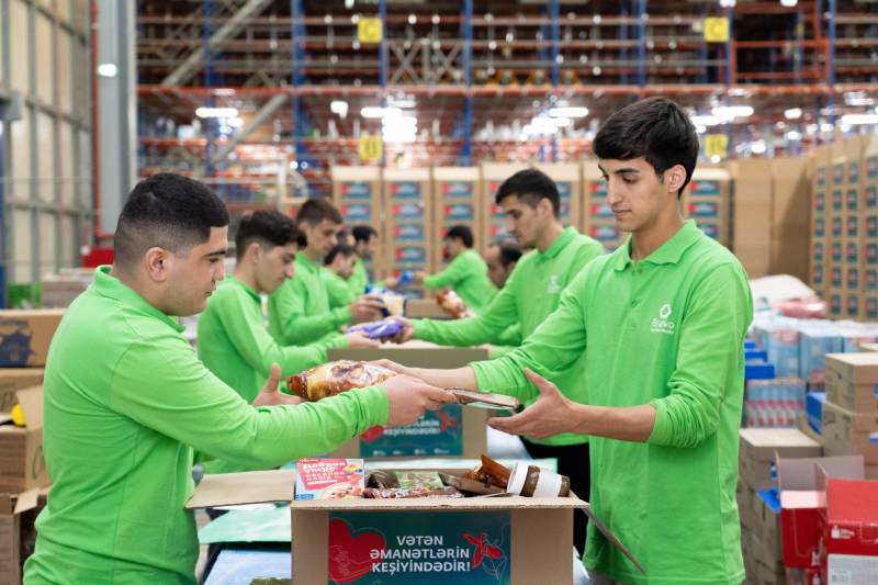 Zəfər Günü münasibətilə “PAŞA Holding” və “Bravo” şəhid ailələrinə bayram sovqatları çatdırıb (FOTO)