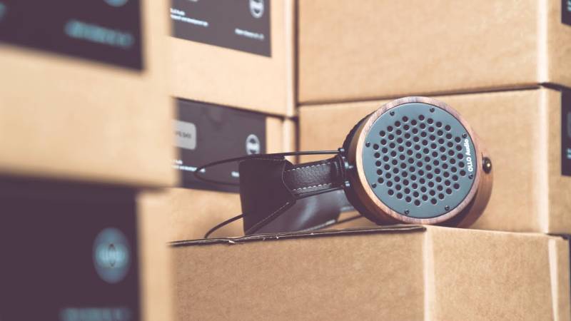 Ollo Audio R1 Qulaqlıqları Səs Yazısı üçün Hazırlandı: İzolyasiya və Texniki Xüsusiyyətlər