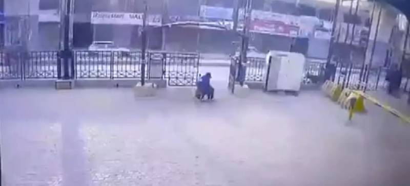 Pakistanda Peşəvər Jandarma Postuna Hücum: 3 Hərbçi Həlak Oldu Xəbər şəkili