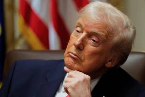 Tramp: ABŞ Karib hövzəsində katerə zərbədən sonra törədilən qətllə bağlı məlumatları açıqlayacaq Xəbər şəkili