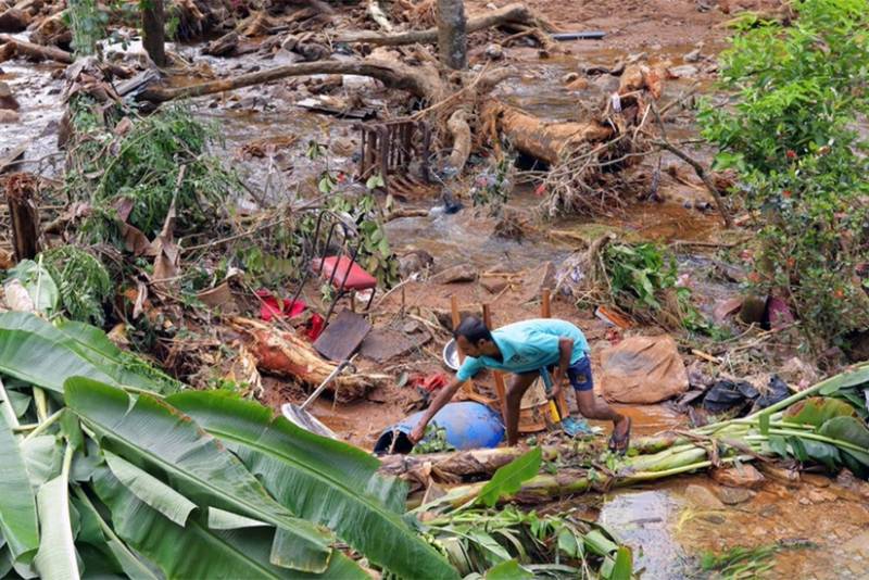 Şri-Lankada "Ditva" siklonu nəticəsində ölənlərin sayı 479-a çatıb