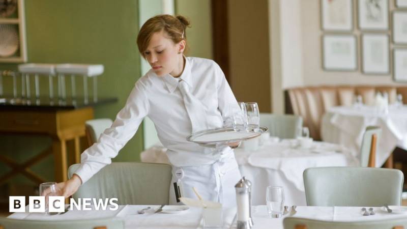 Gənclər Arasında İşsizliyin Azaldılması üçün Yeni Hökumət Proqramı: Tikinti və Qonaqpərvərlik Sektorunda Böyük Təşəbbüs