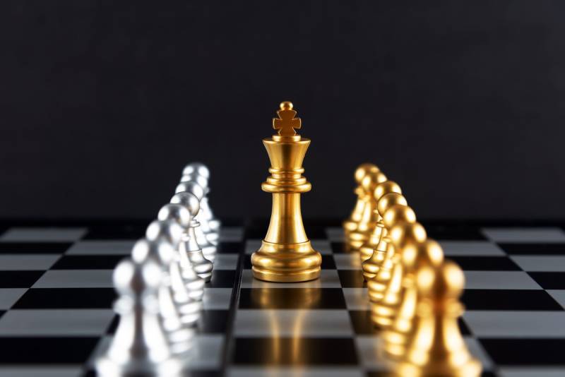 Vençur Kapitalistləri Erkən Mərhələdə Olan Süni İntellekt Şirkətlərini "Kral Təyin Etmə" Strategiyası ilə Necə Seçir?