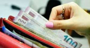 Bu məbləğ pensiyaçılar üçün 245, uşaqlar üçün 260 manat müəyyən edildi